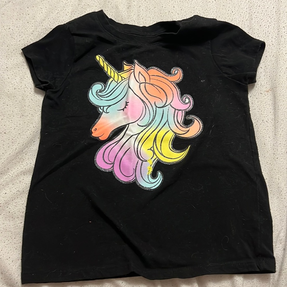 Unicorn t shirt size 4t
